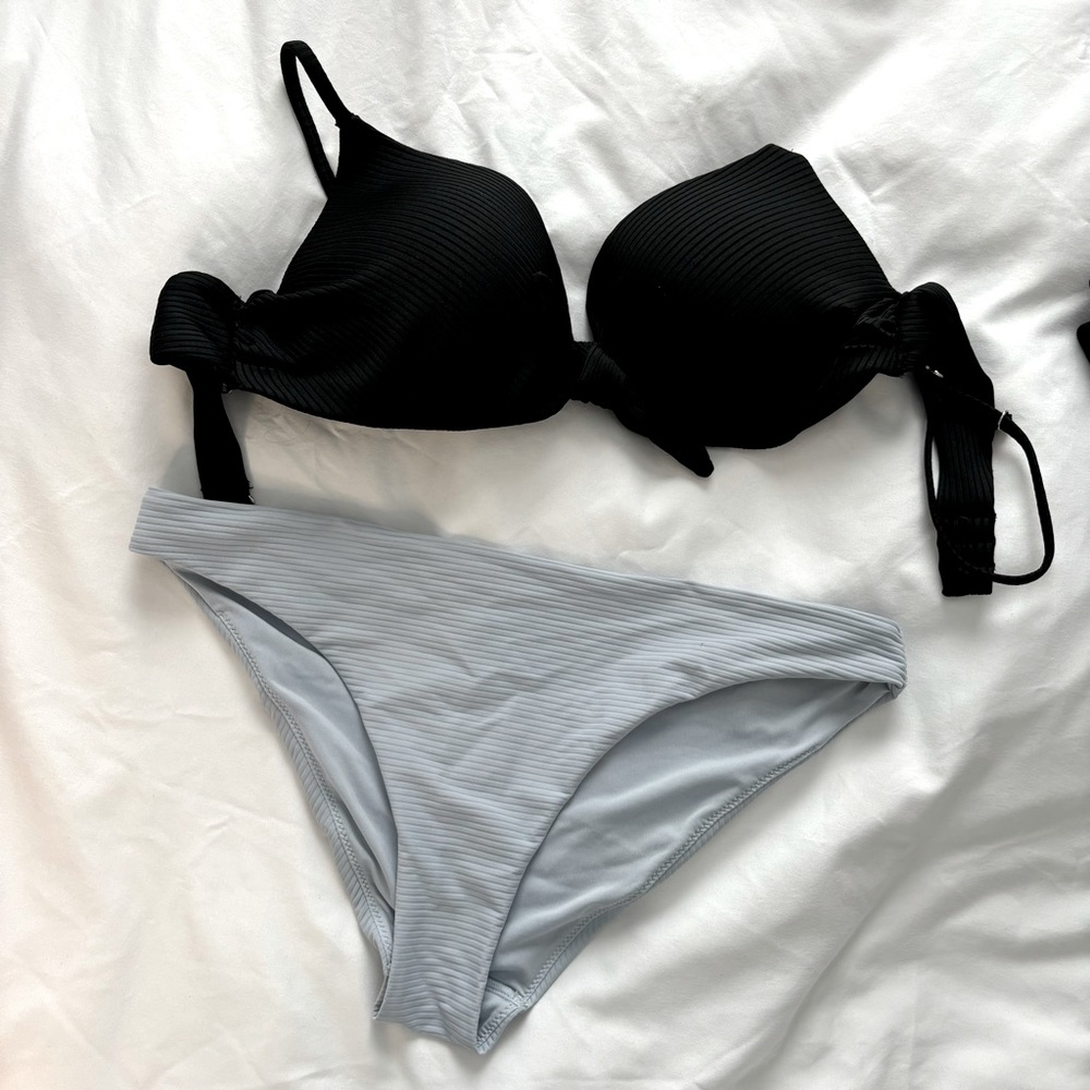 H&M Ribbed Bikini
